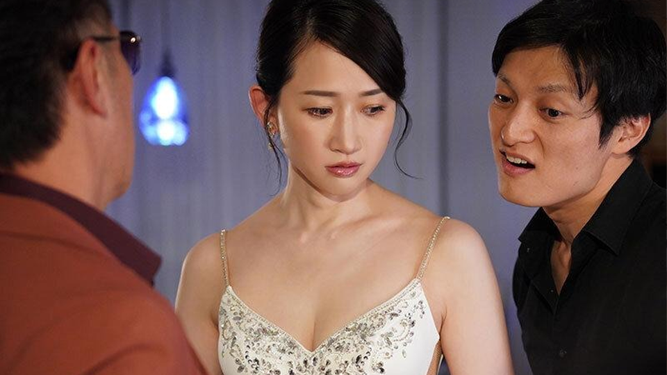 Vợ làm chủ quán rượu vẫn phải xuống nước bán dâm cho khách để gỡ nợ cho chồng Kana Mito